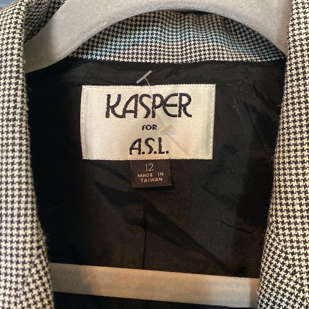 Kasper for A.S.L Patterned Jacket With Shoulder Pads - Picture 2 of 12